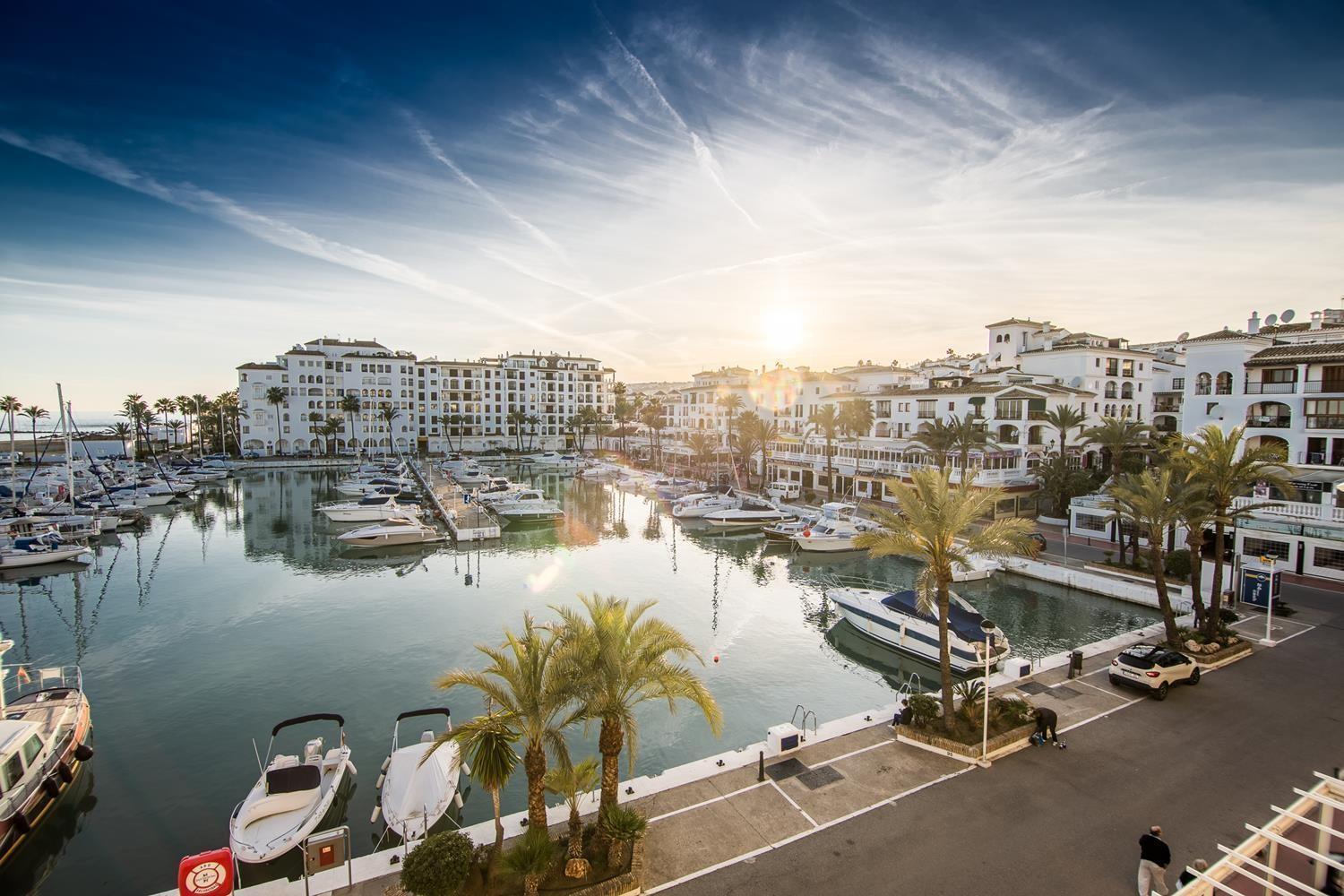 Beautiful Duquesa Harbour Apt 2001 마닐바 외부 사진